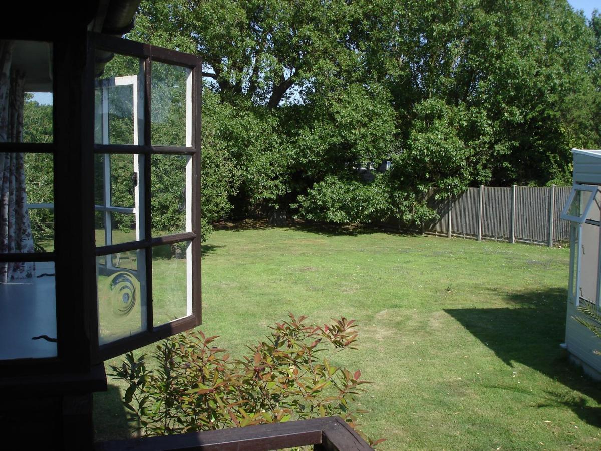 Hollydene Lodge Whitstable Exterior photo